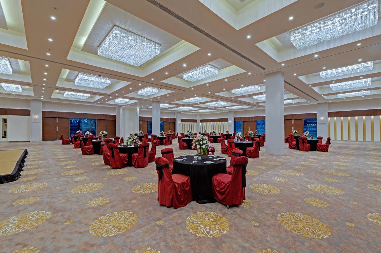 The Fern An Ecotel Hotel, Alwar Sariska Dış mekan fotoğraf