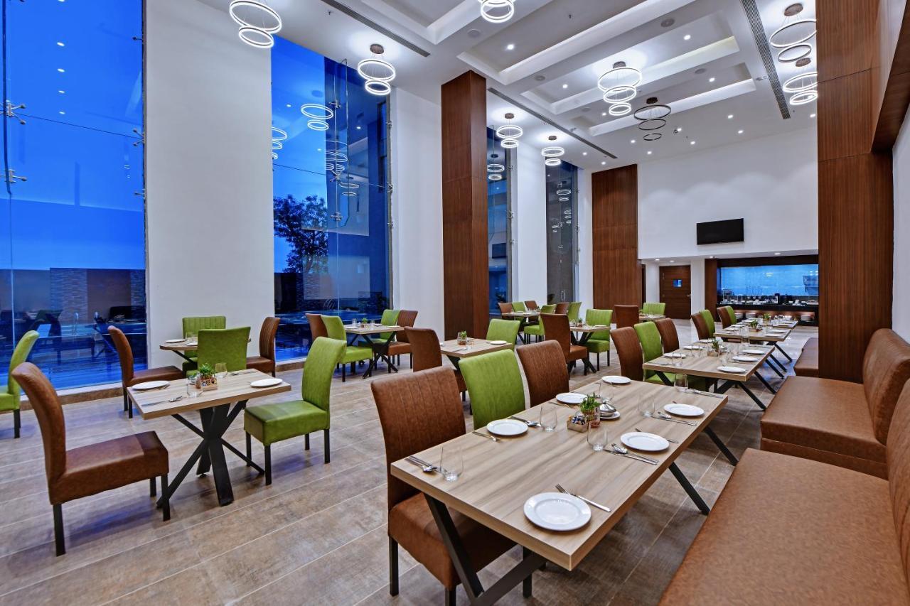The Fern An Ecotel Hotel, Alwar Sariska Dış mekan fotoğraf